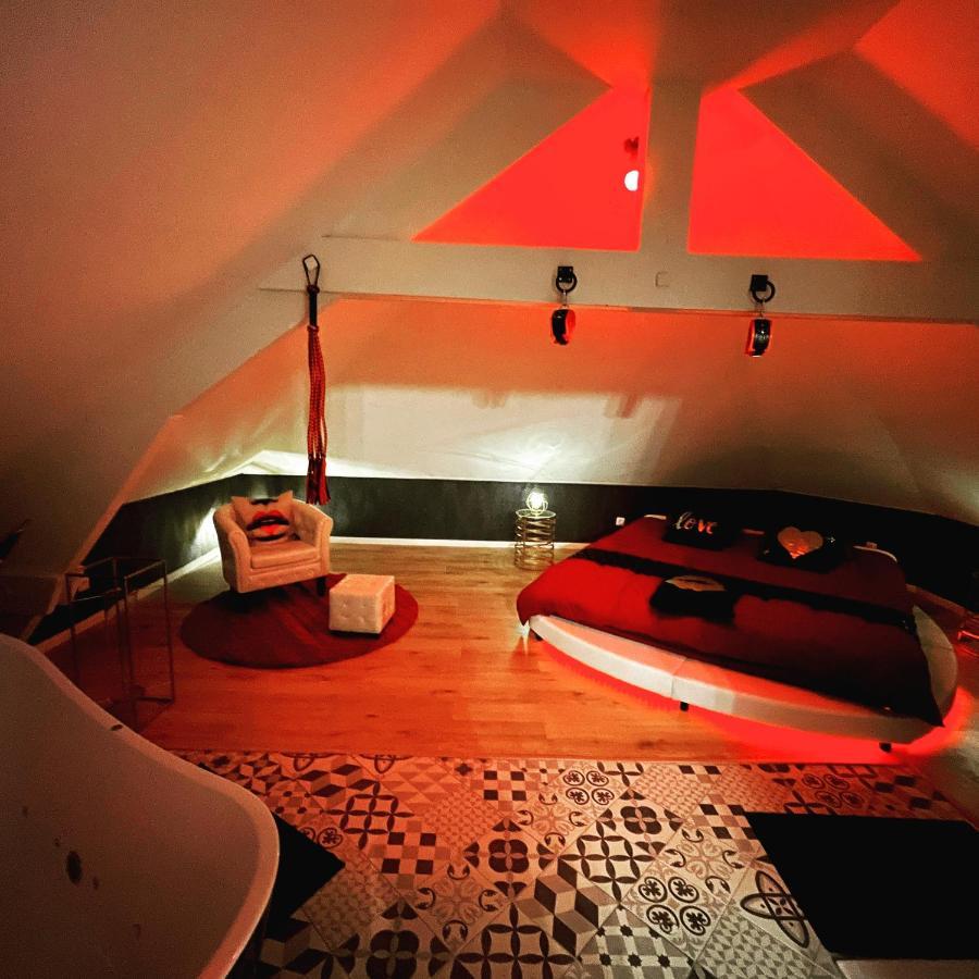 HOTEL REDROOM LOVEROOM CHAMBRE SPA PRIVATIVE INSOLITE THEME 50 NUANCES DE  GREY DOUCHY-LES-MINES (France) - from US$ 201 | BOOKED